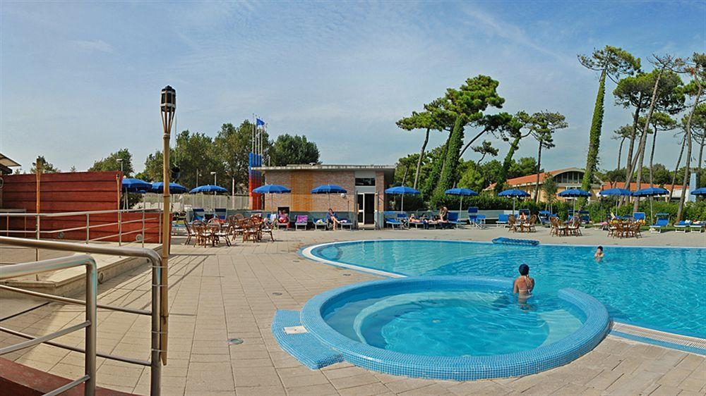 Green Park Resort3