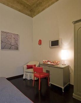 Hotel Rosso 230