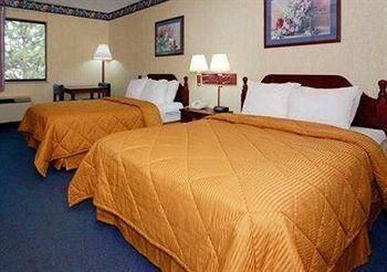 Comfort Inn West0
