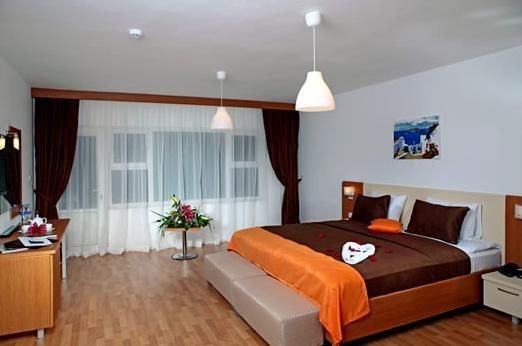 Legend Hotel Riva0