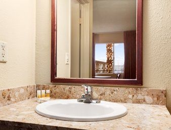 Days Inn Las Vegas At Wild Wild West Gambling Hall1