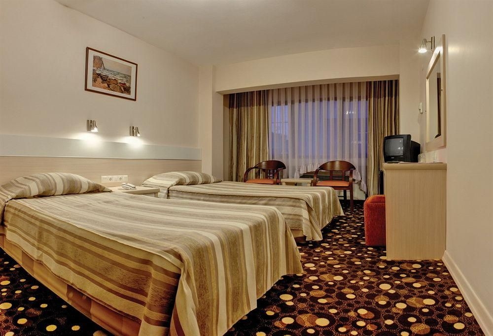 Yumukoglu Izmir4