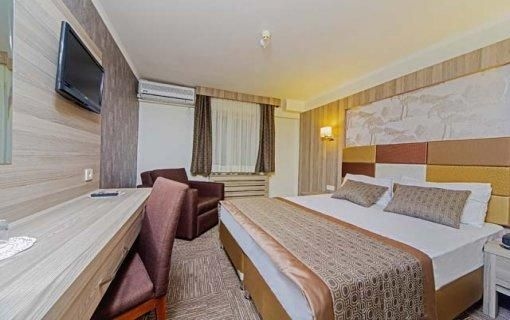 Pera Arya Hotel2