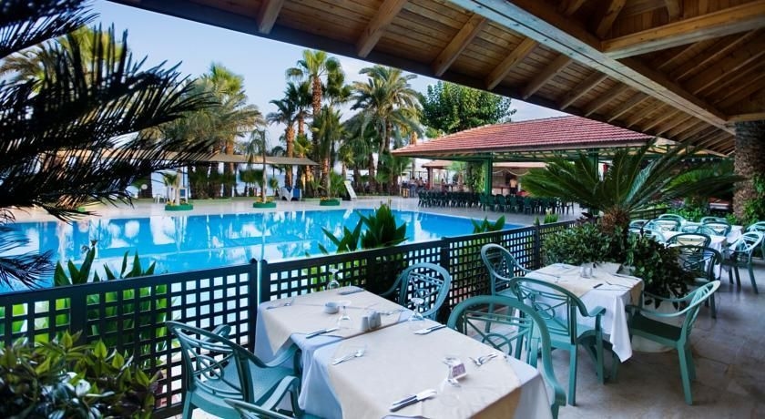 LARISSA AKMAN PARK HOTEL2