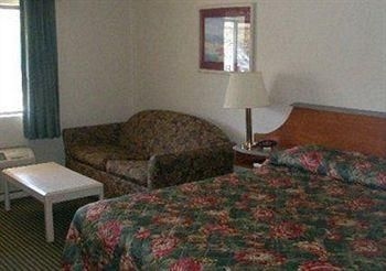 Econo Lodge Near Plymouth State University4