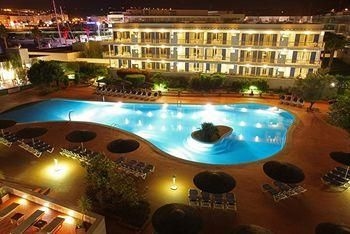 Marina Club4
