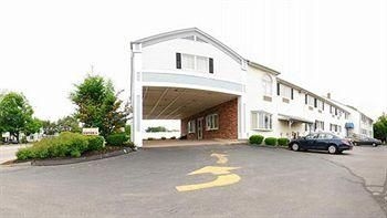 Rodeway Inn4
