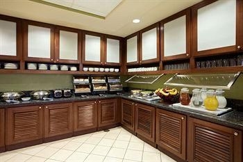Hyatt Summerfield Suites0