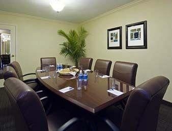 Howard Johnson Inn Cheverly4