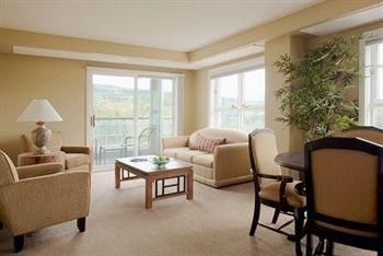 Peaks Resort4