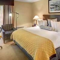 Wyndham Garden Hotel Newark Airport2