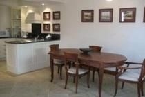 Hearns Cottage Suites2