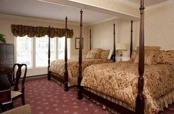 Kennebunkport Inn1