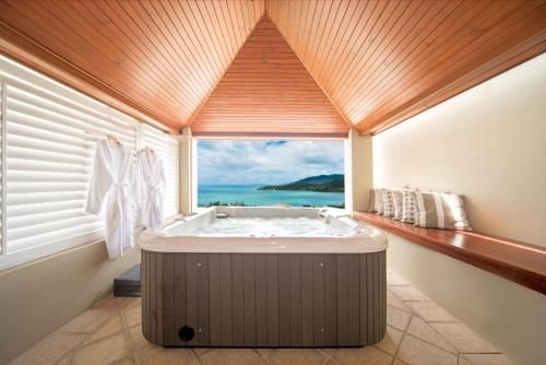 Pinnacles Resort and Spa Airlie Beach1