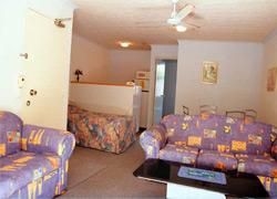 Holiday North Apartments0