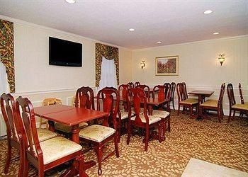 Comfort Inn Auburn2