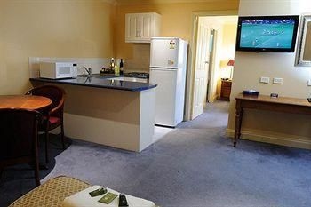 Best Western Ashmont Motor Inn2