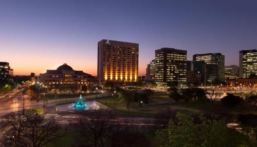 ฮิลตัน แอดิเลด (Hilton Adelaide)0