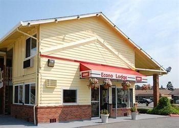 Econo Lodge3