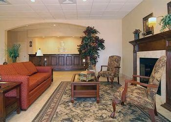 Comfort Inn & Suites2