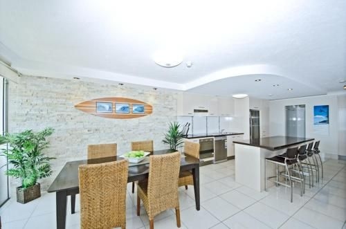 Burleigh Beach Tower3
