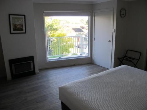 Aston Hill Motor Lodge4