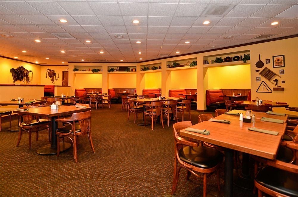 Best Western Inn & Suites Grants1