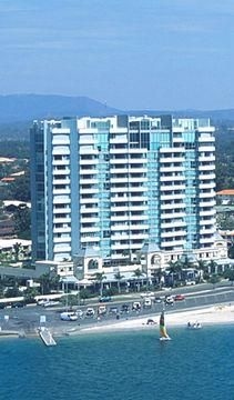 Grand Apartments Gold Coast3