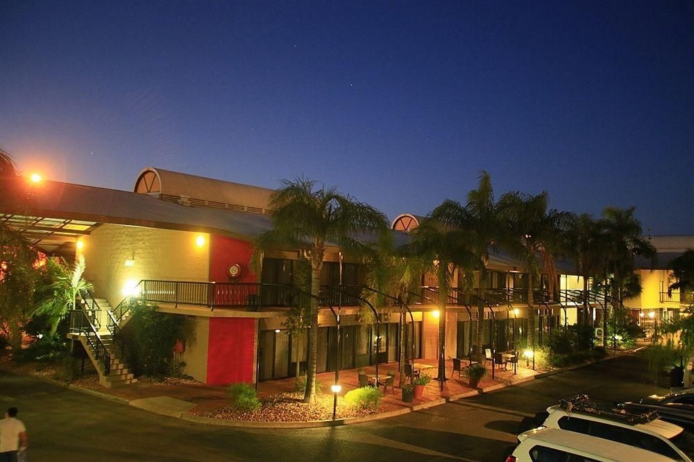 Diplomat Motel4