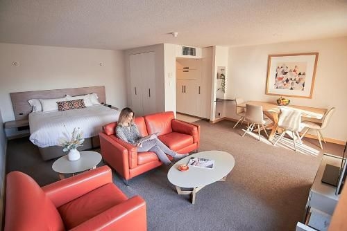 Salamanca Inn Hotel1
