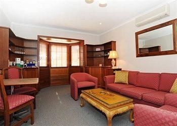 Quality Hotel Old Adelaide4