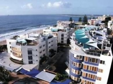 Rolling Surf Resort1