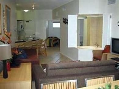 Rolling Surf Resort3