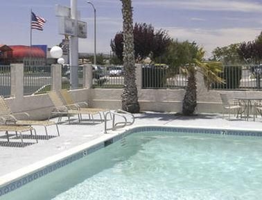Travelodge Victorville4