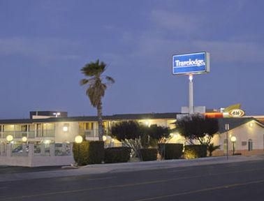 Travelodge Victorville3
