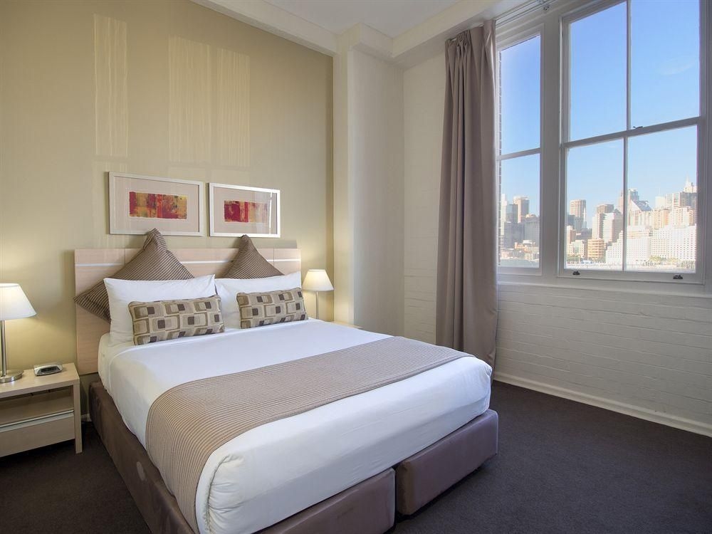 Oaks Goldsbrough Apartments4