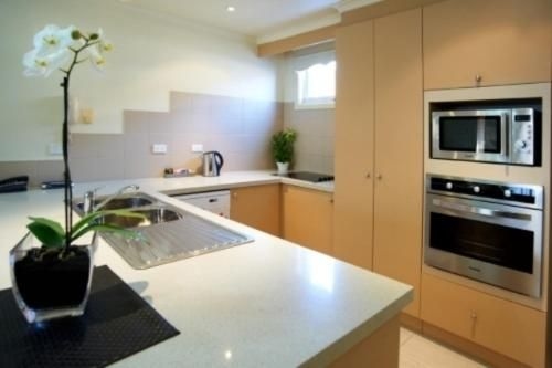 Comfort Apartments Royal Gardens3