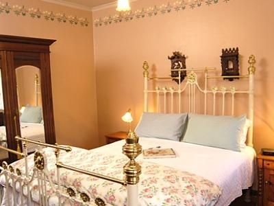 Sussex Cottage4