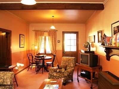 Sussex Cottage3
