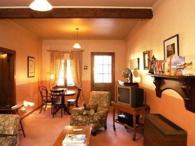 Sussex Cottage2