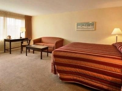Days Inn Town Center2