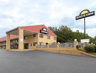 Days Inn-richburg2