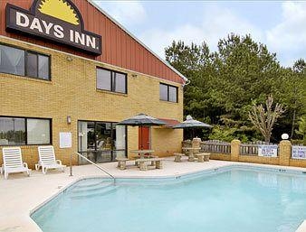 Days Inn-richburg1