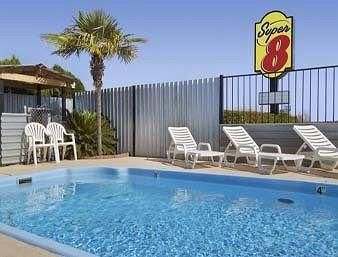 Super 8 Pleasanton1