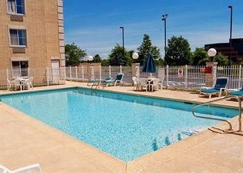 Quality Inn & Suites1