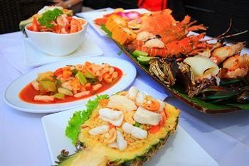 โรงแรม เดอะ รอยัล ปาล์ม บีชฟร้อนท์ (The Royal Palm Beach Front)4