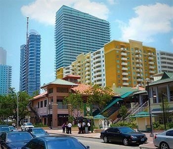 Brickell First intimate 2 bedroom condo0
