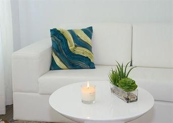 Ithaca of South Beach1