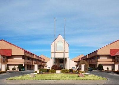 Quality Inn & Suites West3