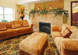 La Quinta Inn & Suites by Wyndham Lake George2